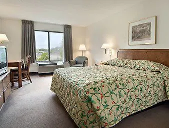 *** Hotel Baymont By Wyndham Charlotte University United States