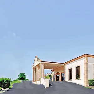 Super 8 By Wyndham Near Downtown / I-40 United States