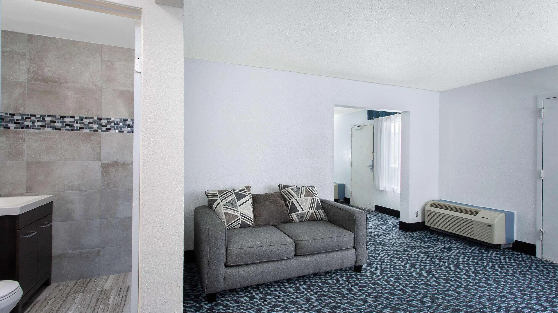 Baymont By Wyndham Charlotte University
