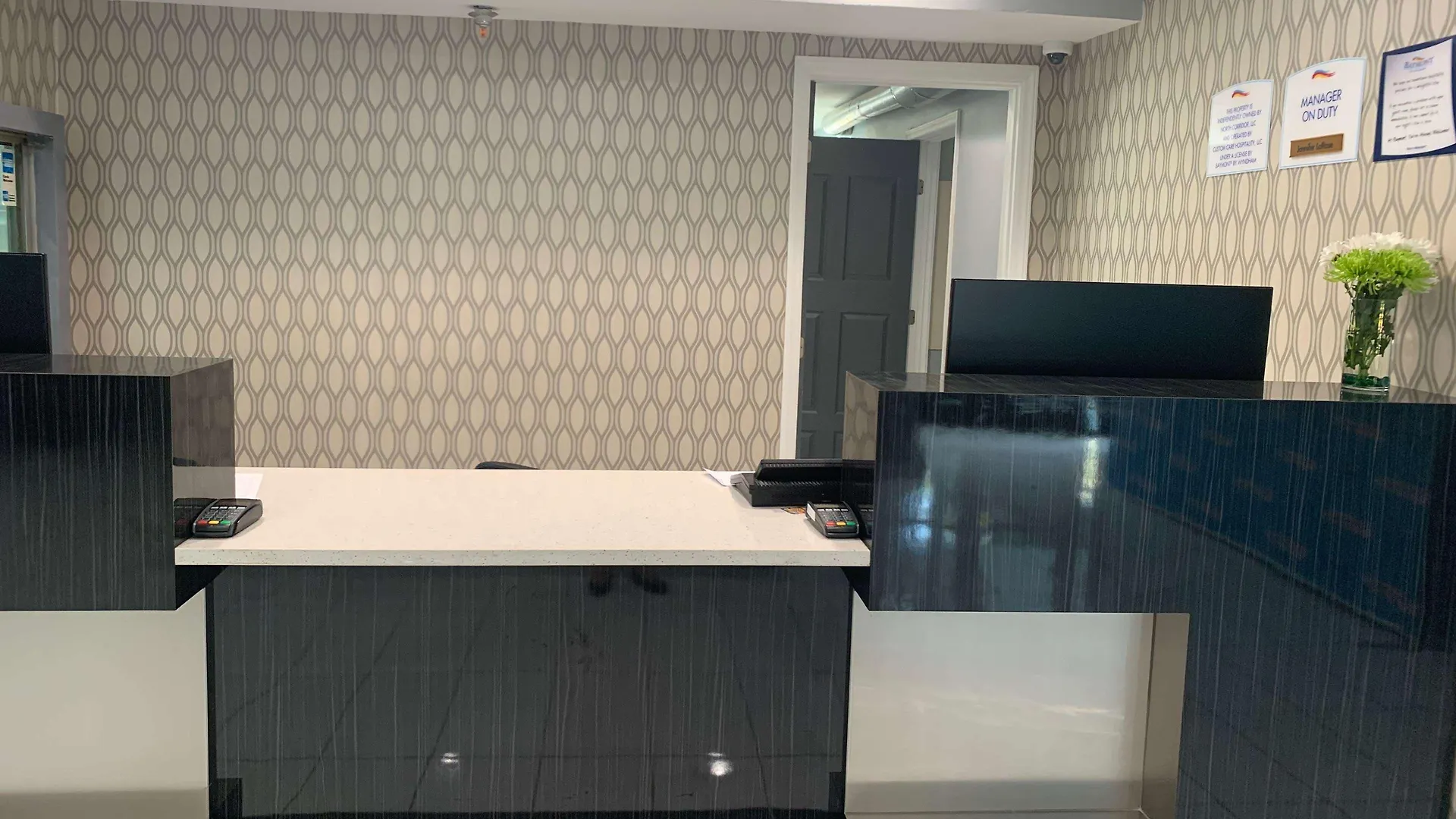 Baymont By Wyndham Charlotte University Отель