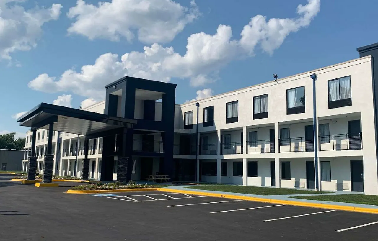 Baymont By Wyndham Charlotte University Отель