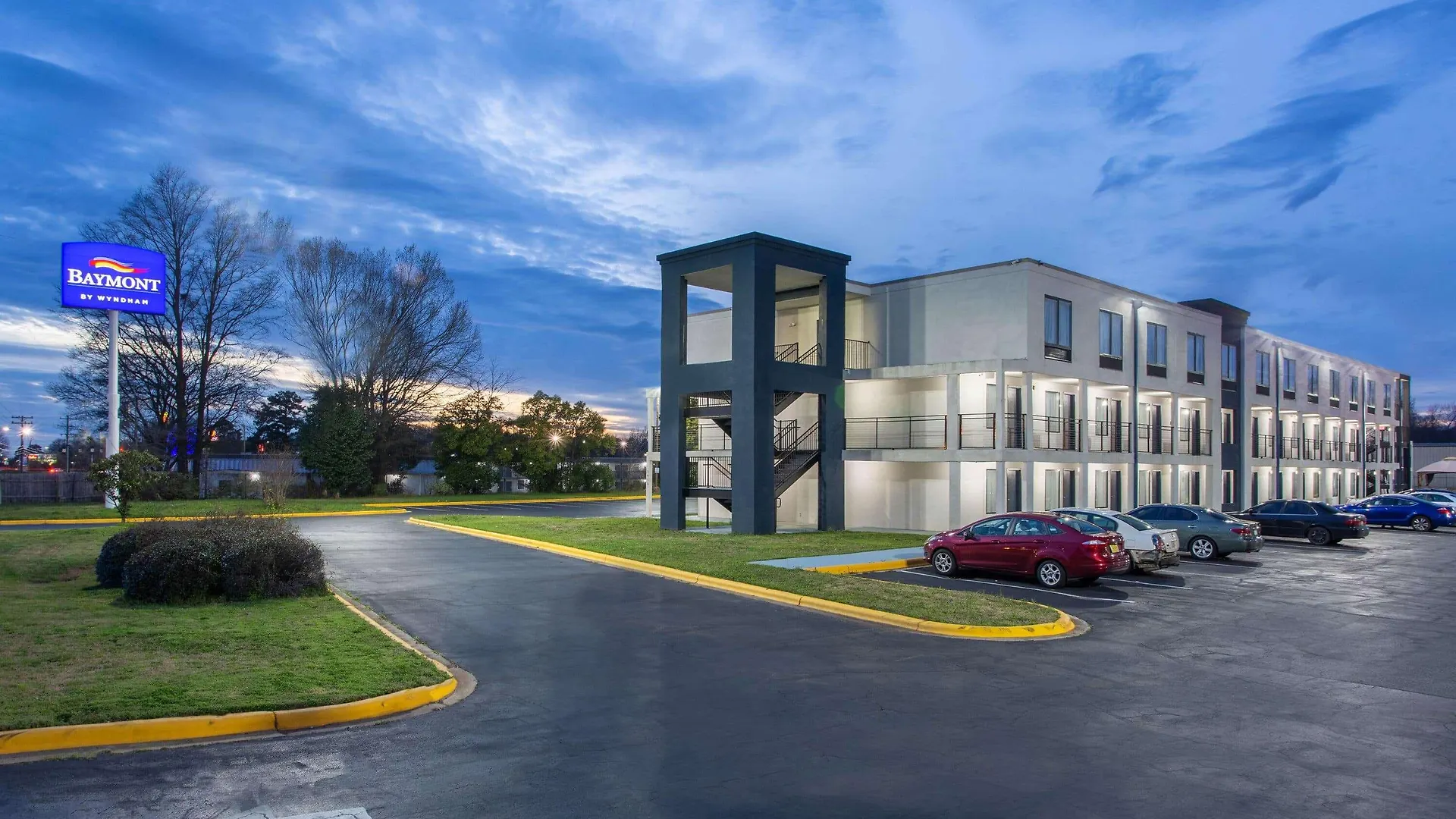 Baymont By Wyndham Charlotte University