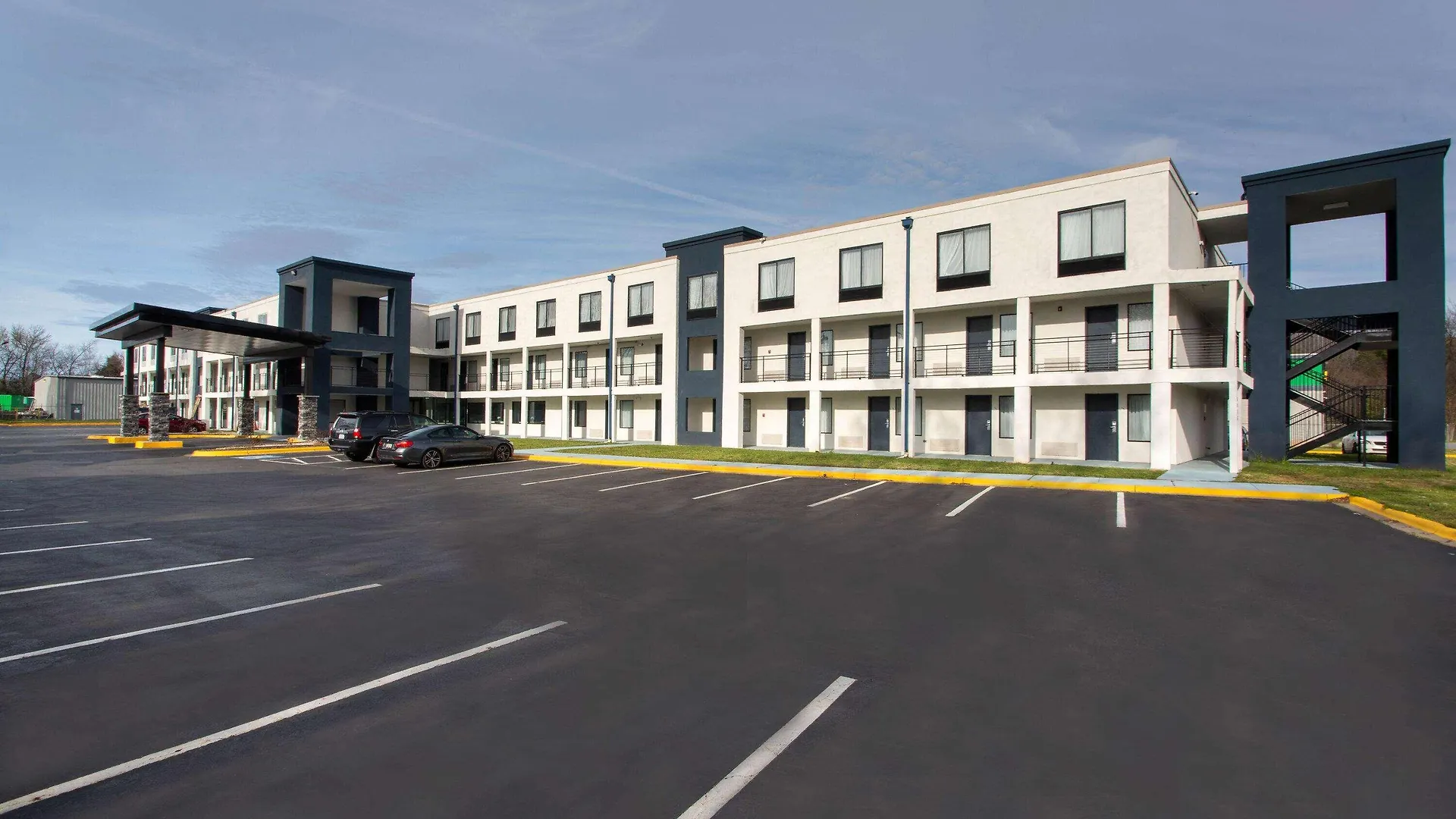 *** Hotel Baymont By Wyndham Charlotte University United States